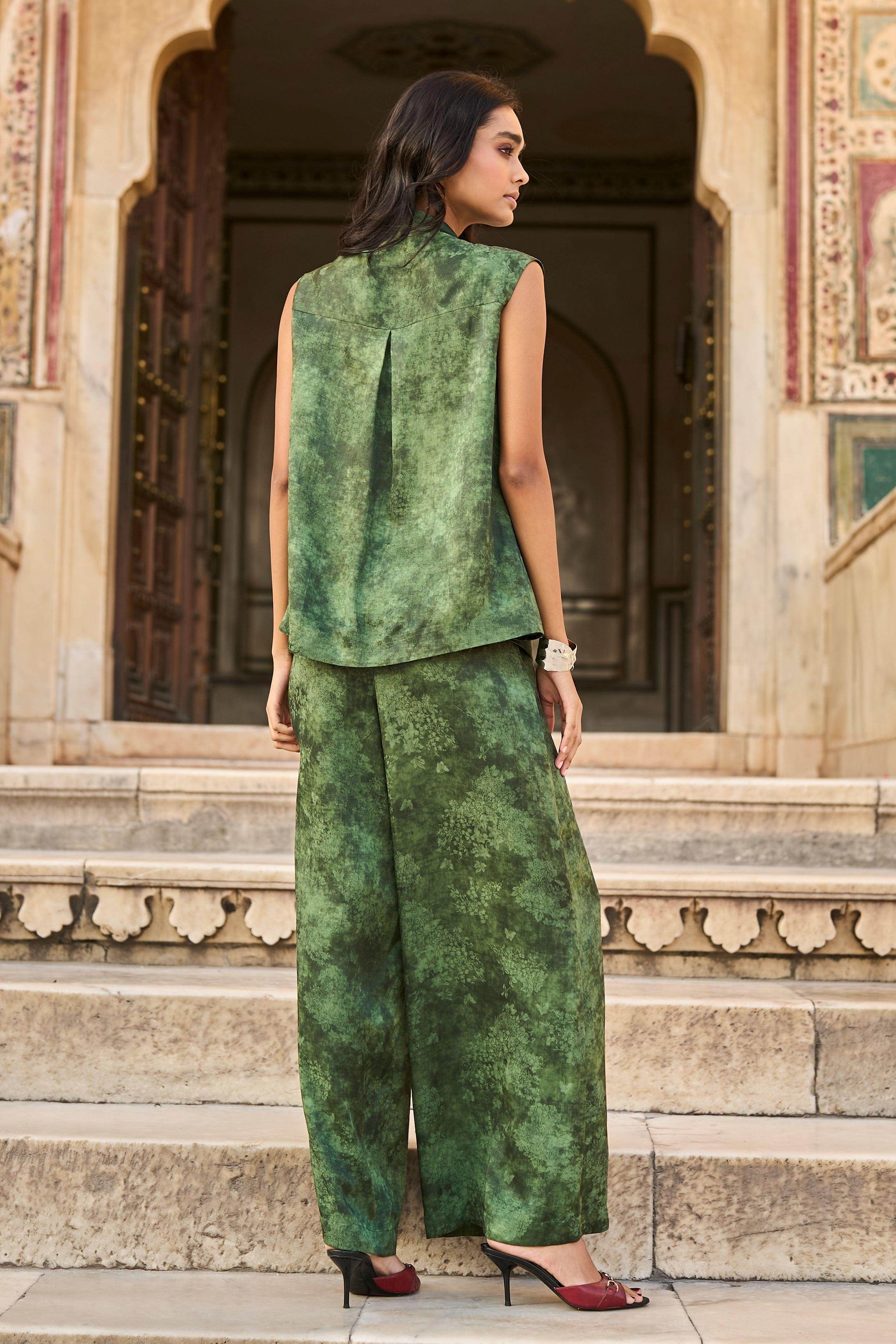 SLEEVELESS JACQUARD TOP - dash and dot