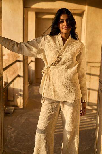 TEXTURED SIDE TIE SET - dash and dot