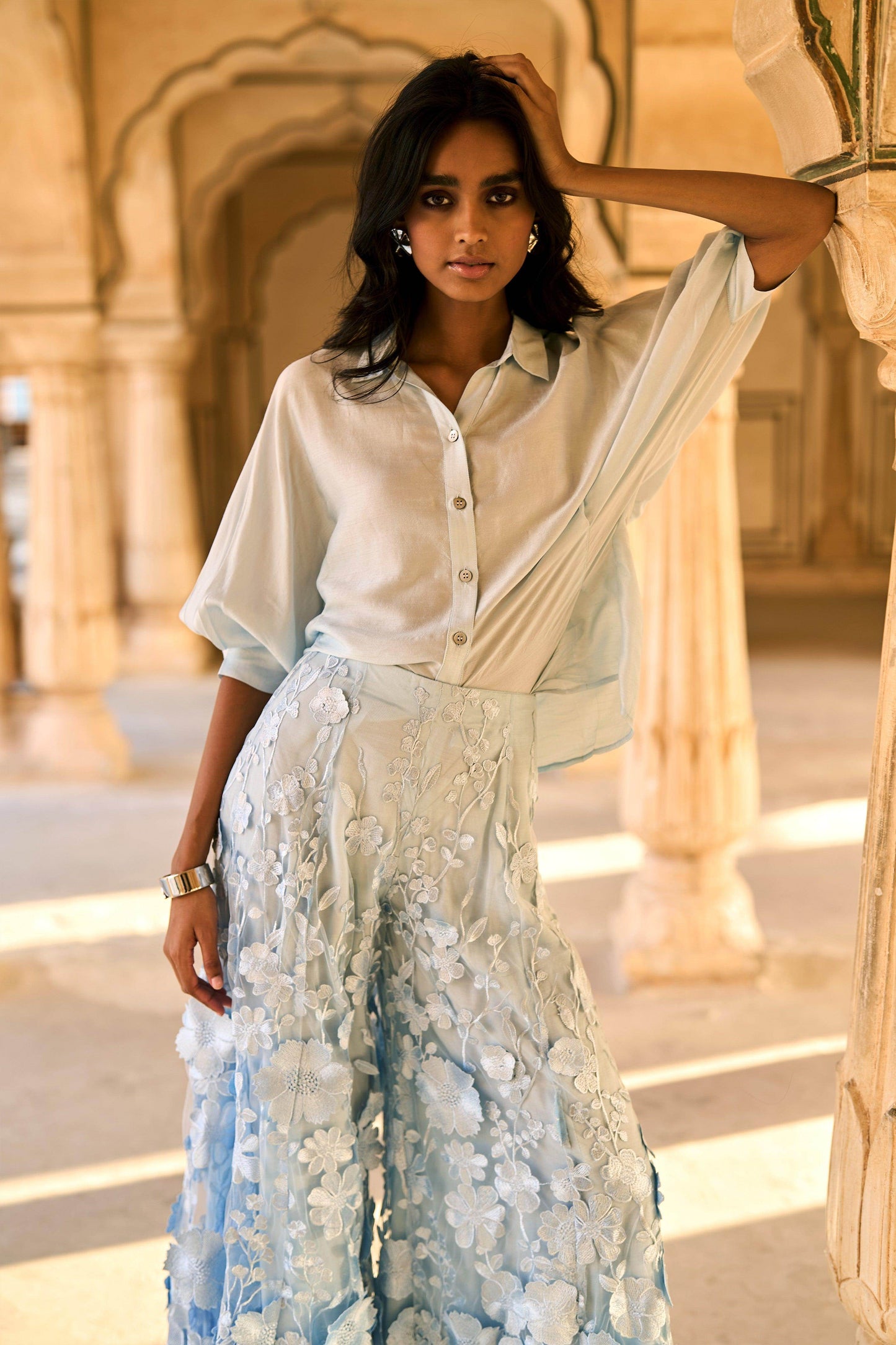 STRUCTURED DRAPE SHIRT - dash and dot