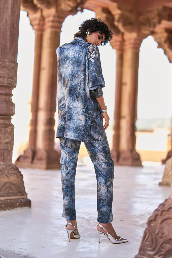 BOXY EMBROIDERED TOP - dash and dot dash and dot