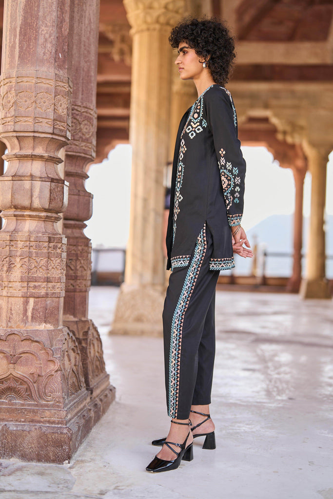 SIDE EMBROIDERED PANT - dash and dot dash and dot