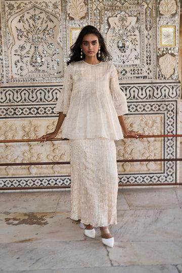 PLEATED AND CRINKLED TISSUE SET - dash and dot dash and dot