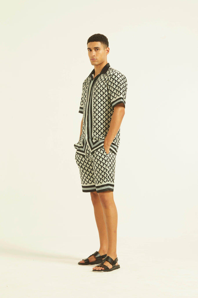 BORDER PRINT SHORTS SET - dash and dot dash and dot