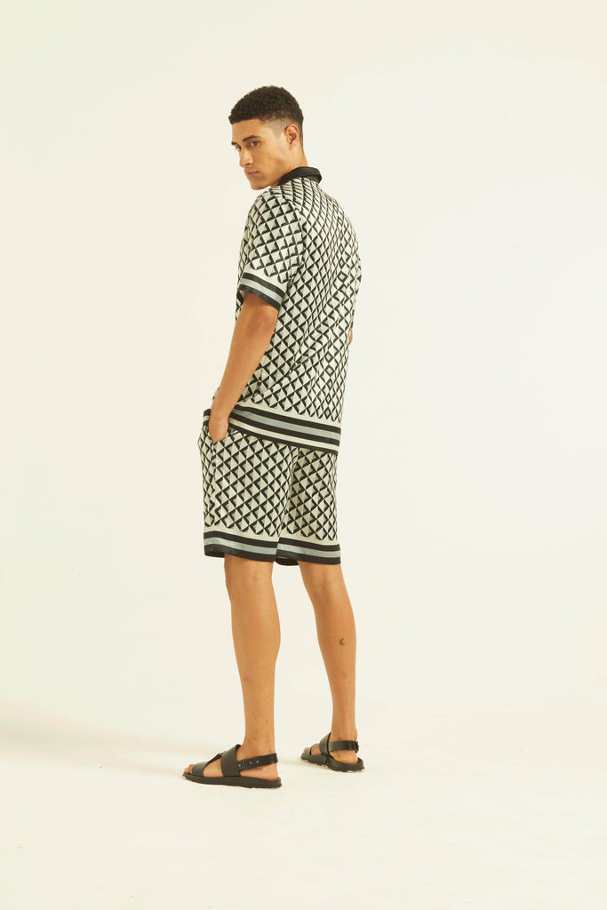 BORDER PRINT SHORTS SET - dash and dot dash and dot