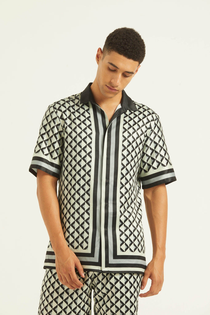 BORDER PRINT SHORTS SET - dash and dot dash and dot