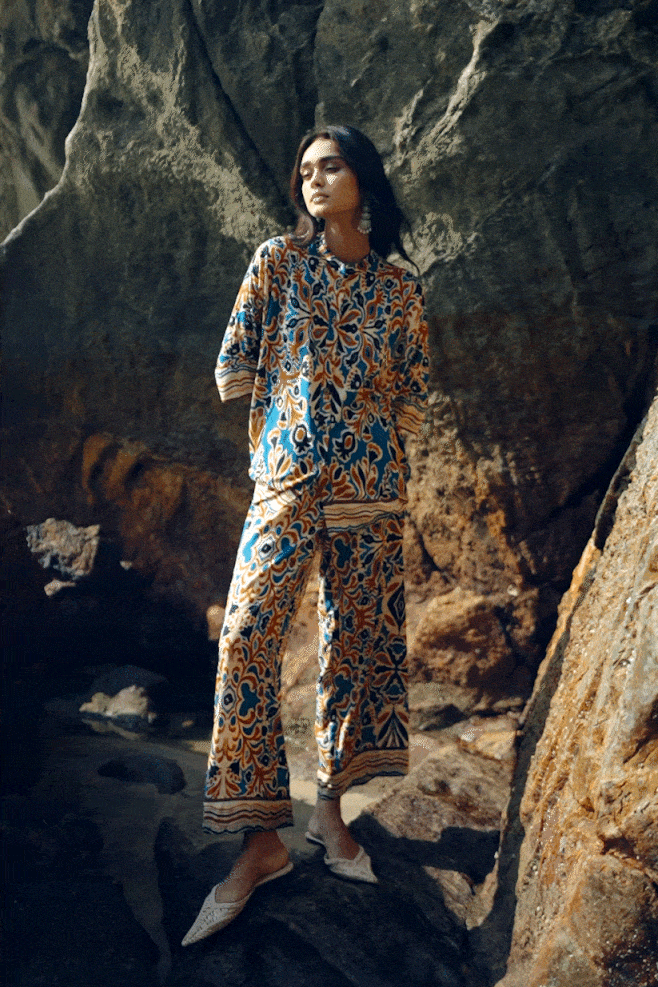 ABSTRACT FLORAL PRINTED SET - dash and dot dash and dot