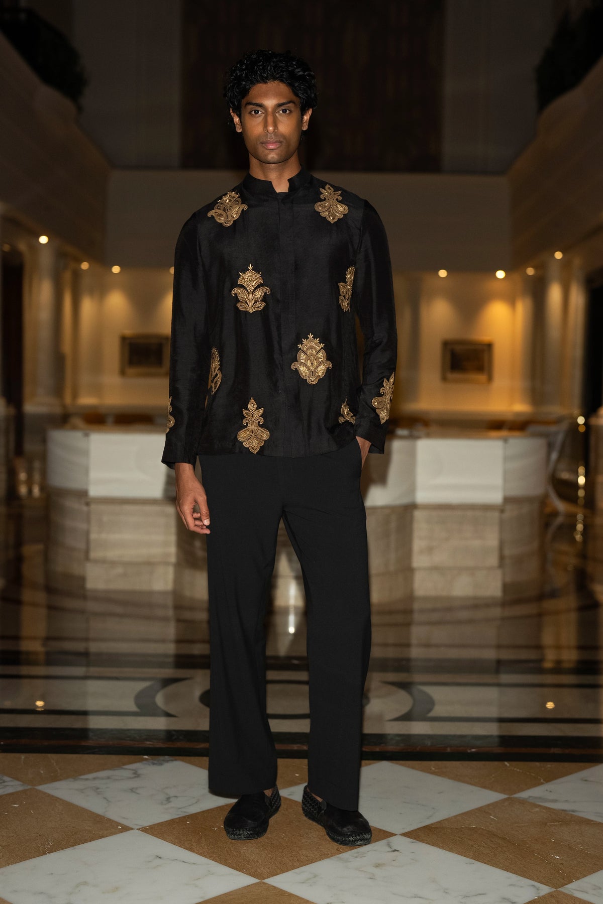 EMBROIDERED TEXTURED SHIRT