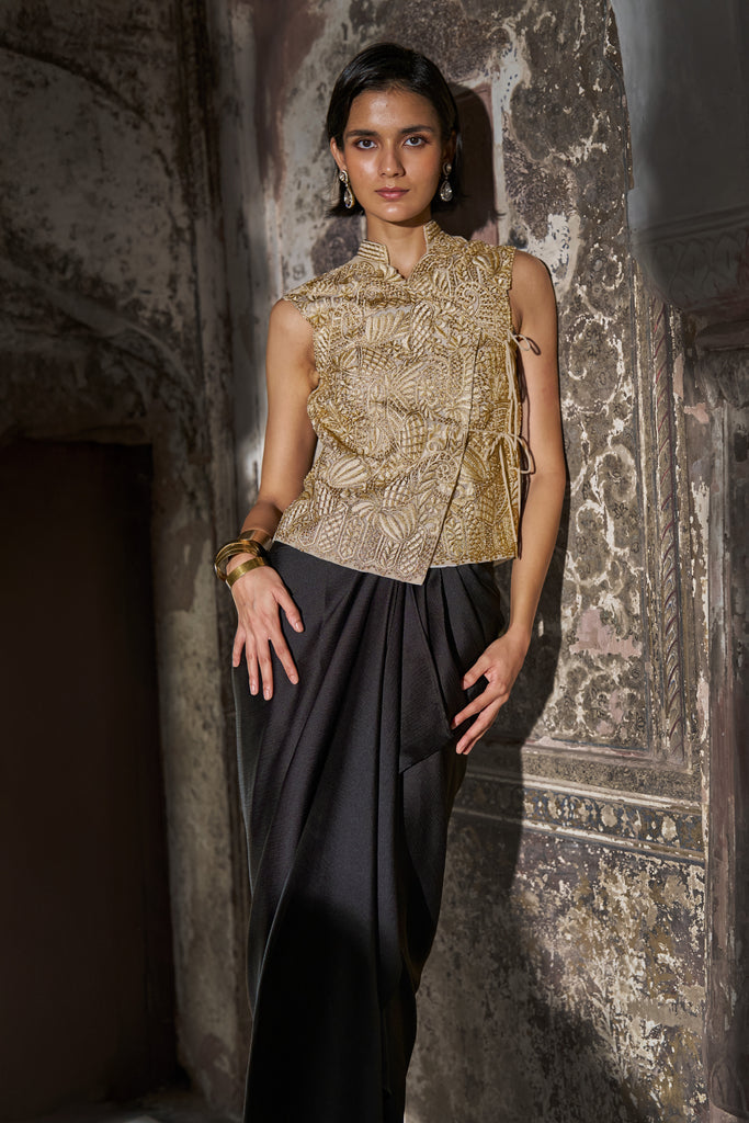 EMBROIDERED SLEEVELESS TOP & BLACK DRAPED SKIRT dash and dot