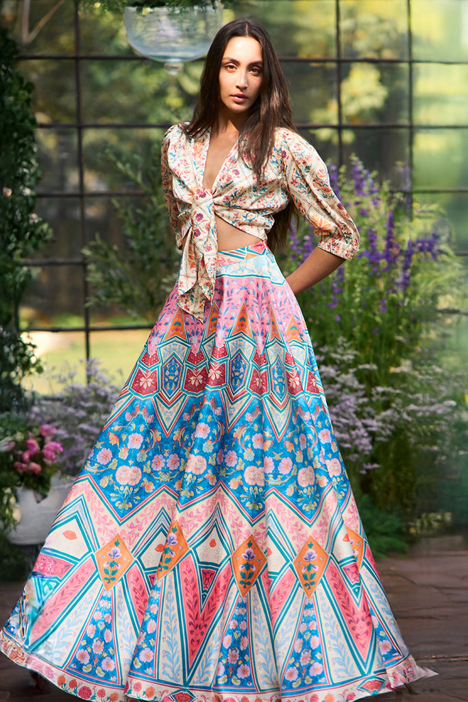 FLORAL PRINT FRONT-TIE TOP dash and dot