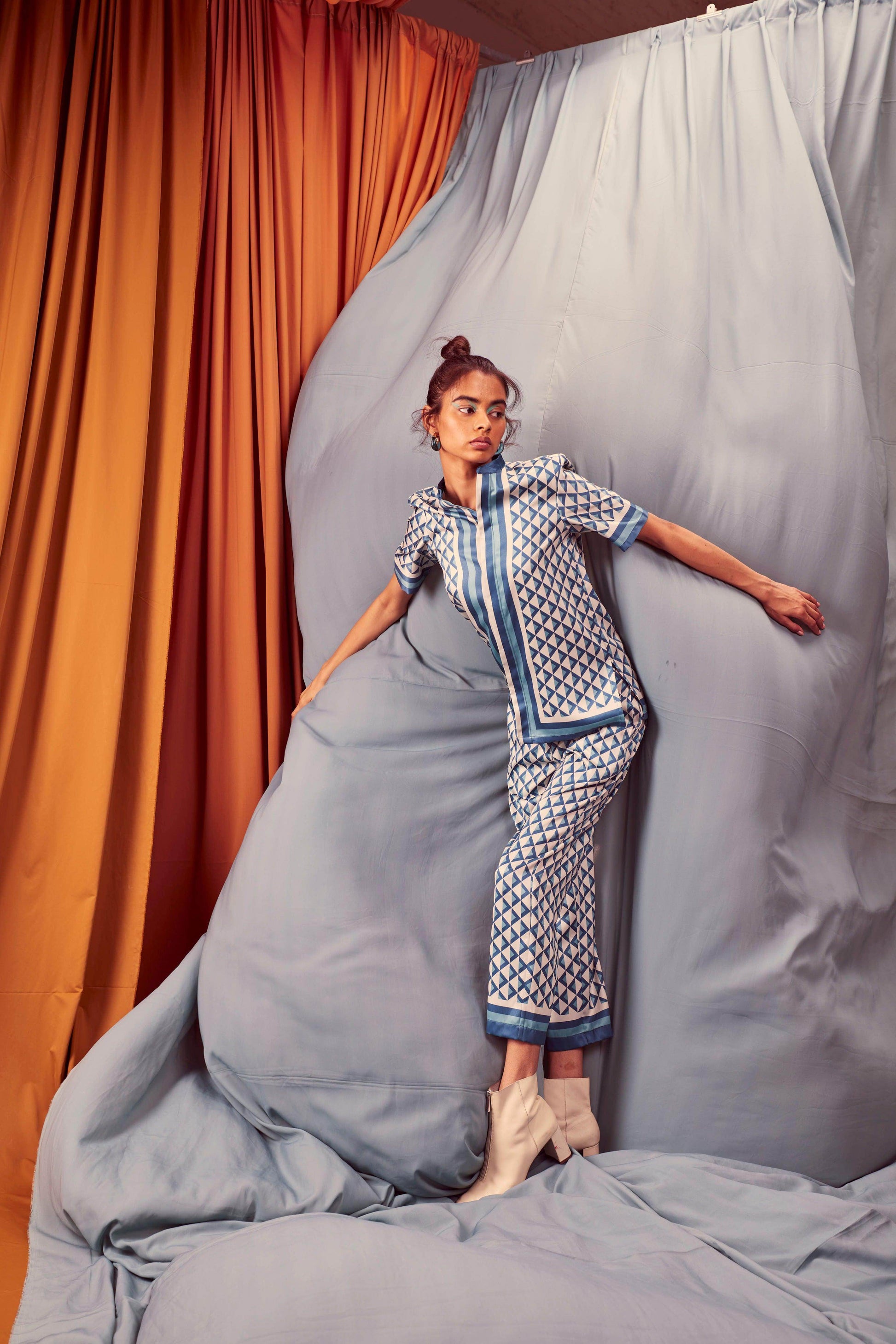 BORDER PRINT SHIRT - dash and dot