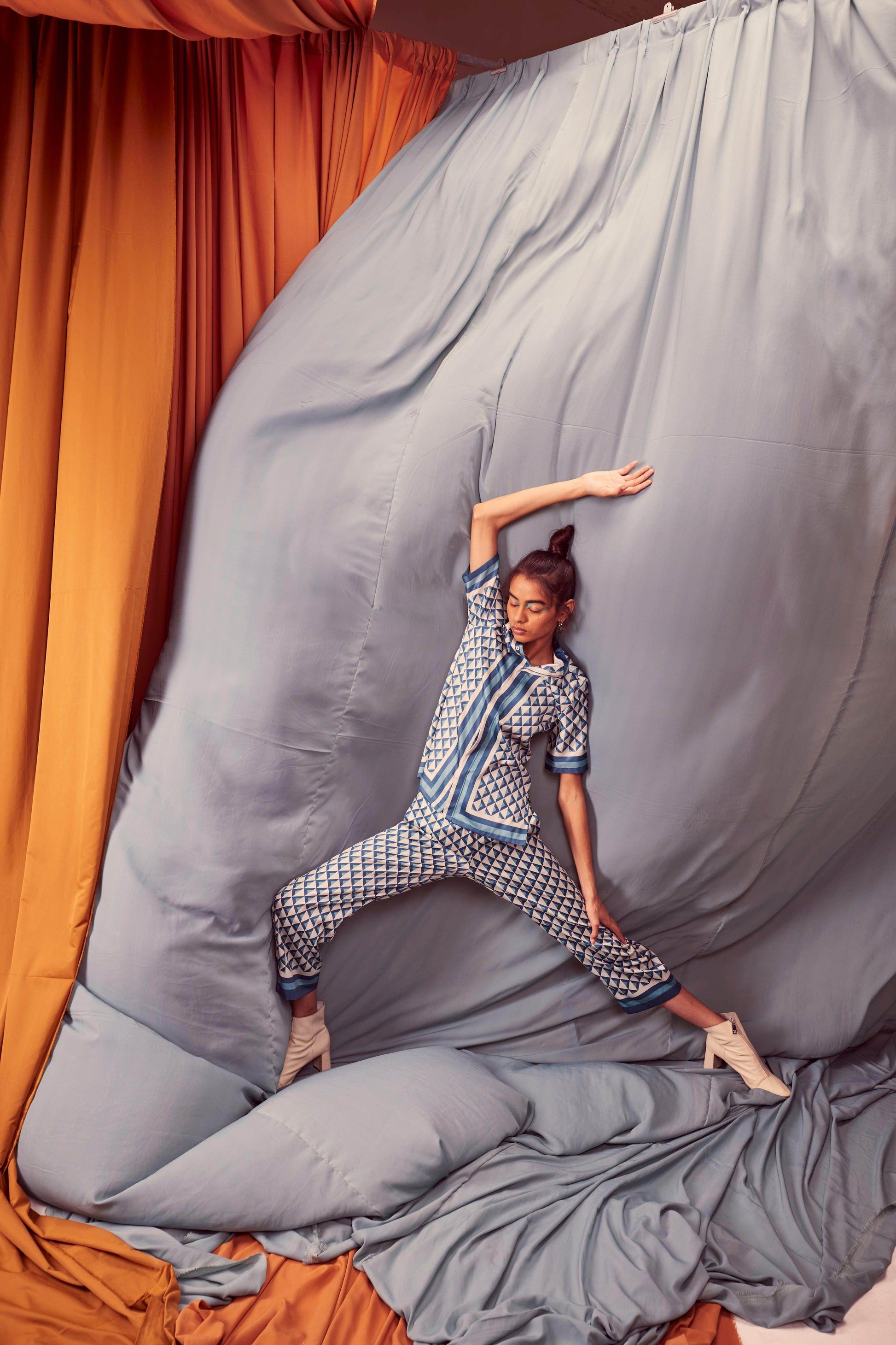 BORDER PRINT PANT - dash and dot