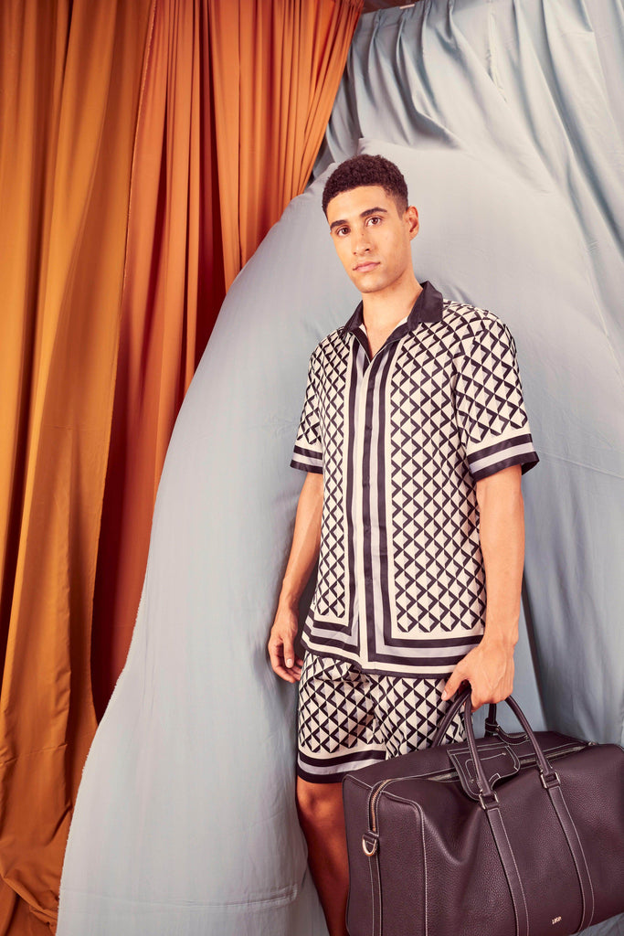 BORDER PRINT SHORTS SET - dash and dot dash and dot