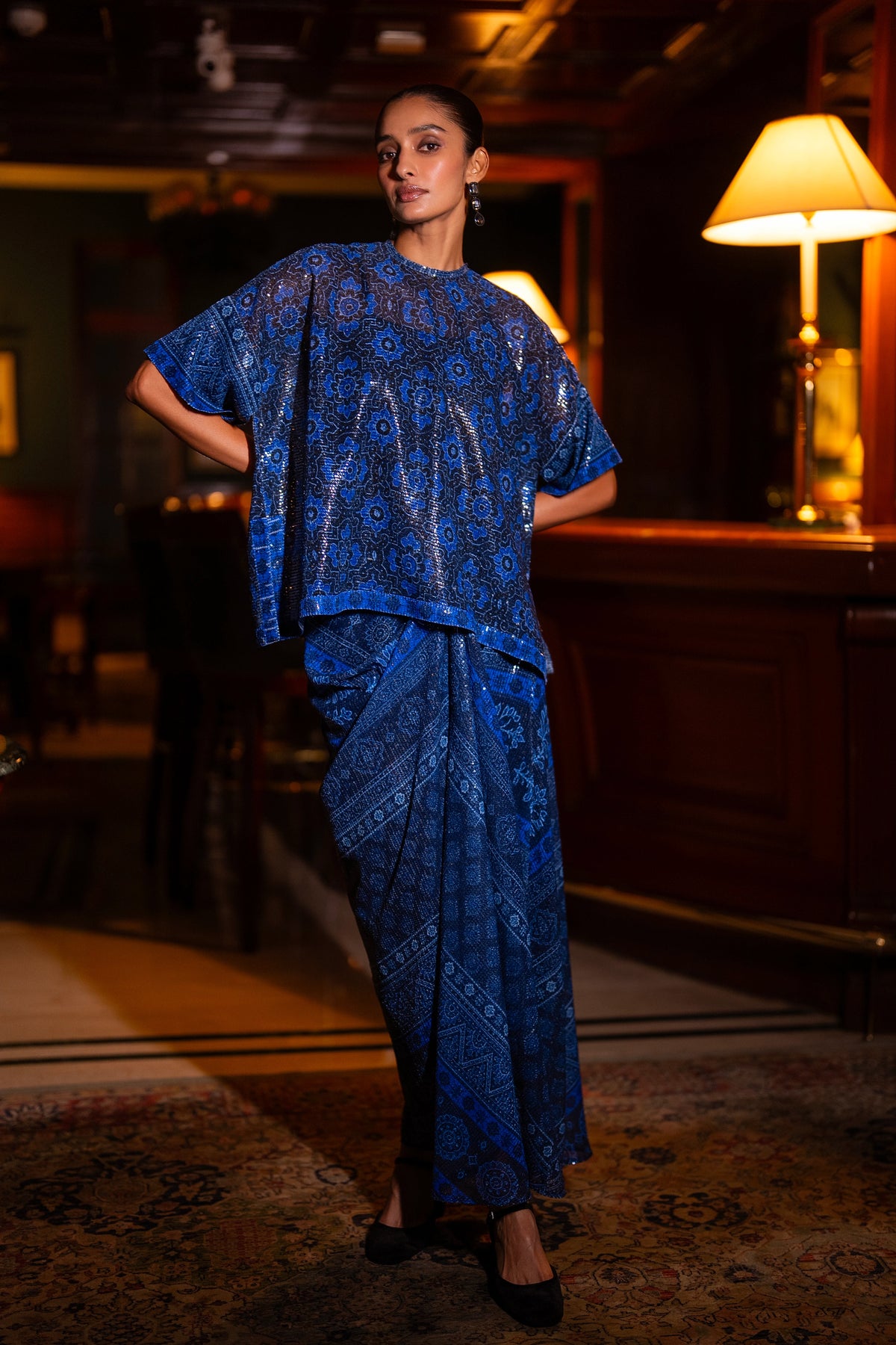PATTERNED BLUE SEQUIN BOXY TOP