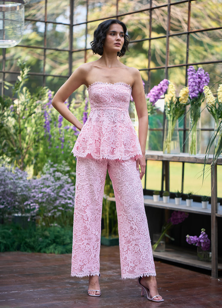 SCALLOPED STRAIGHT-CUT LACE PANT dash and dot