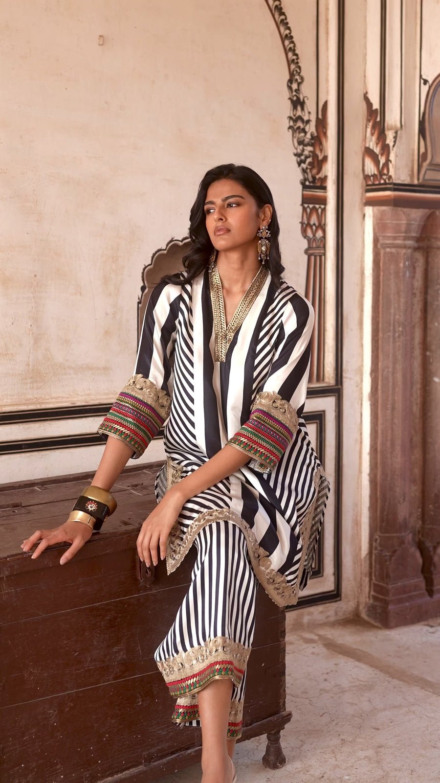 EMBROIDERED STRIPED TOP & PANT SET