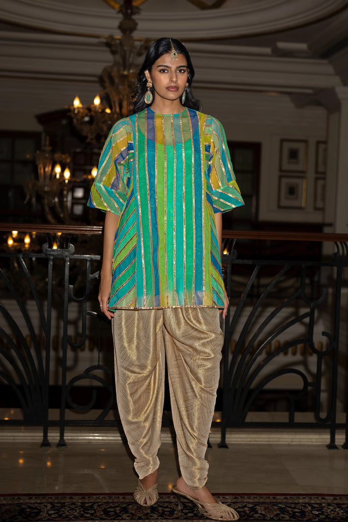 RIBBON EMBROIDERED STRIPED BOXY TOP dash and dot