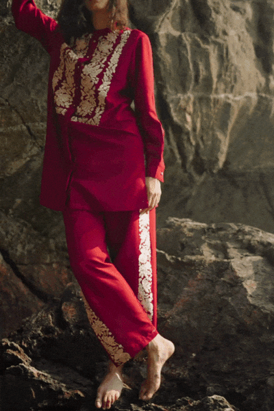 FLORAL EMBROIDERED PANT SET - dash and dot