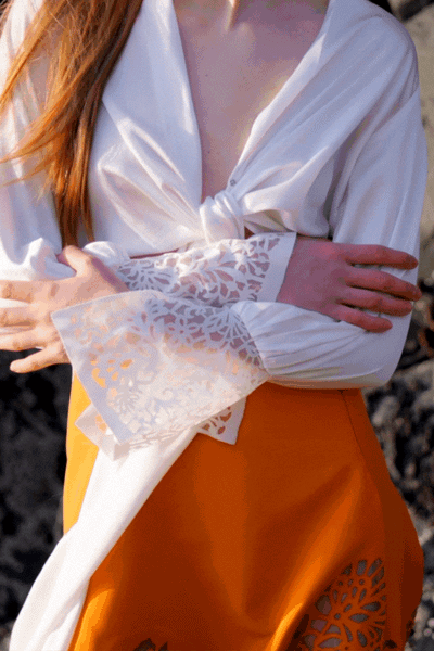 CUTWORK CUFF TOP - dash and dot