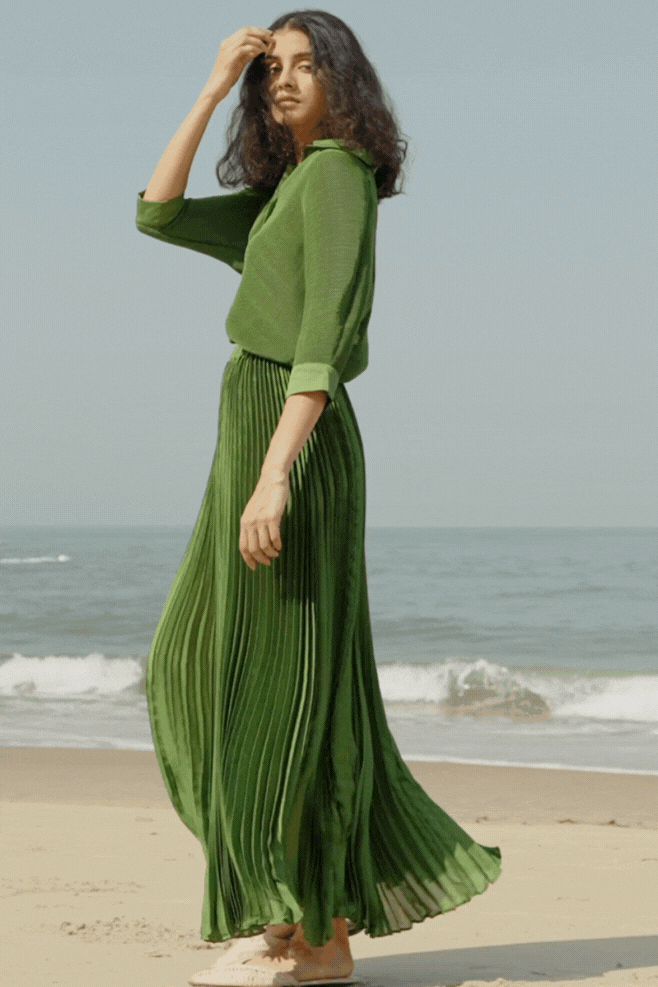 GREEN PLEATED SKIRT - dash and dot dash and dot