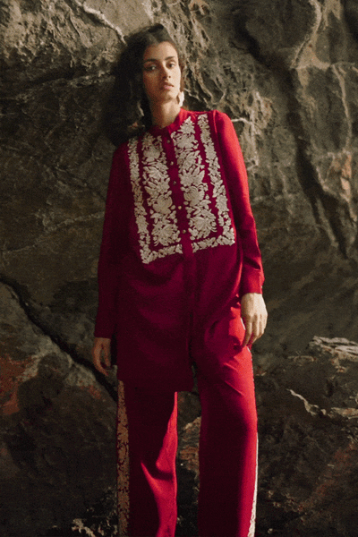 FLORAL EMBROIDERED LONG SHIRT - dash and dot