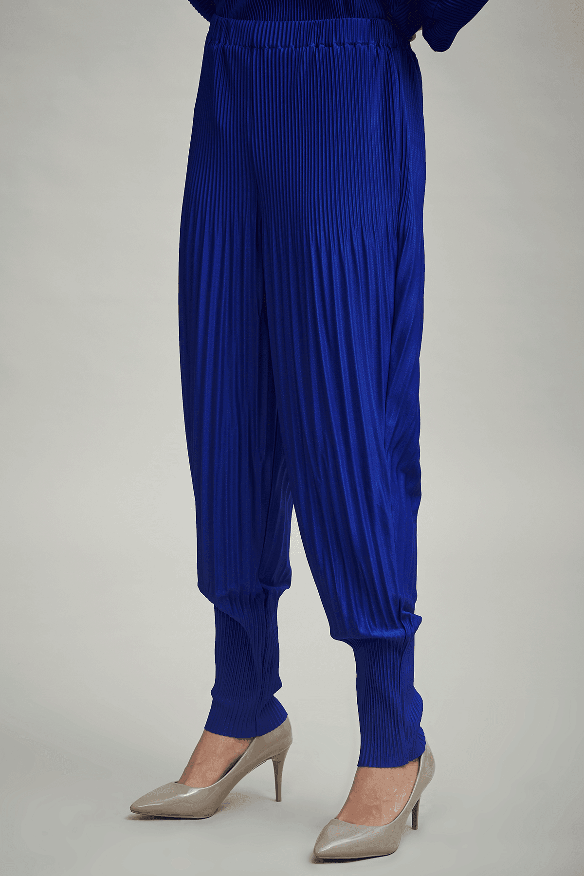 IRREGULAR PLEAT DRUM PANT - dash and dot