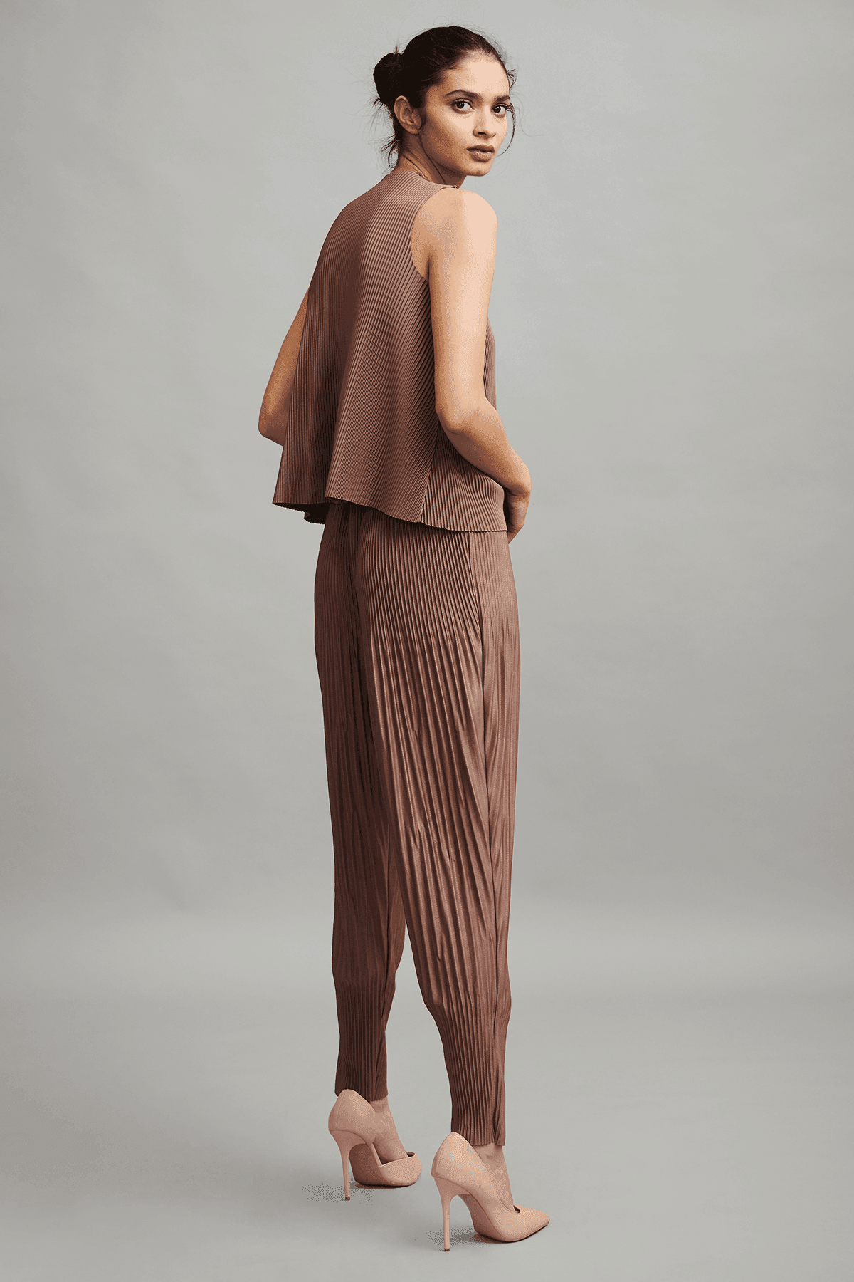 IRREGULAR PLEAT DRUM PANT - dash and dot