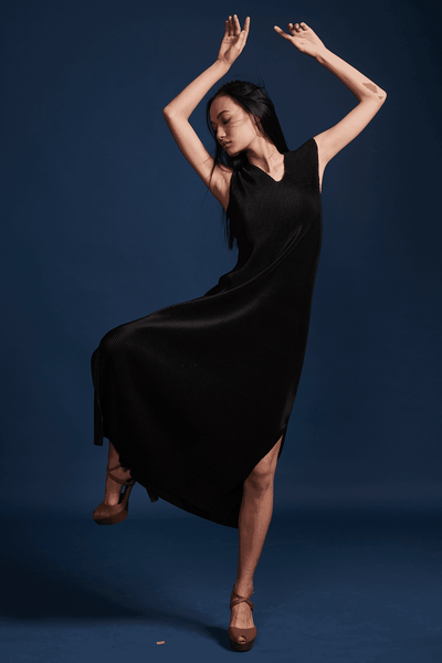 PLEAT MAXI - dash and dot