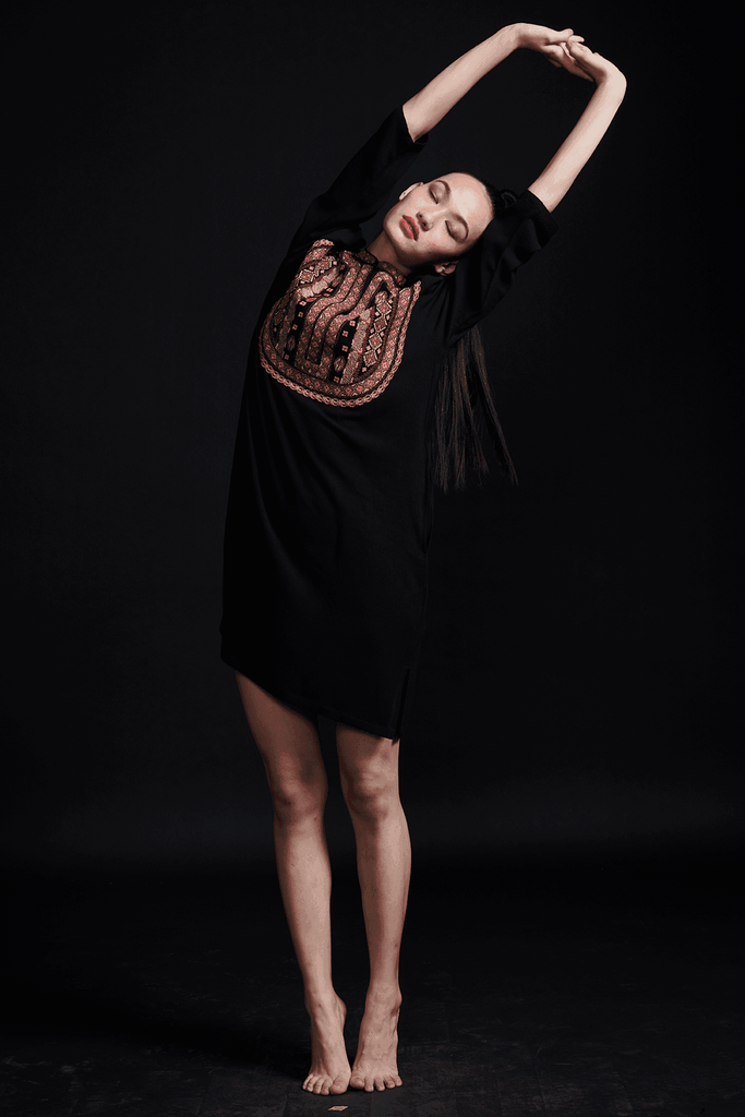 TRIBAL EMBROIDERED DRESS - dash and dot dash and dot