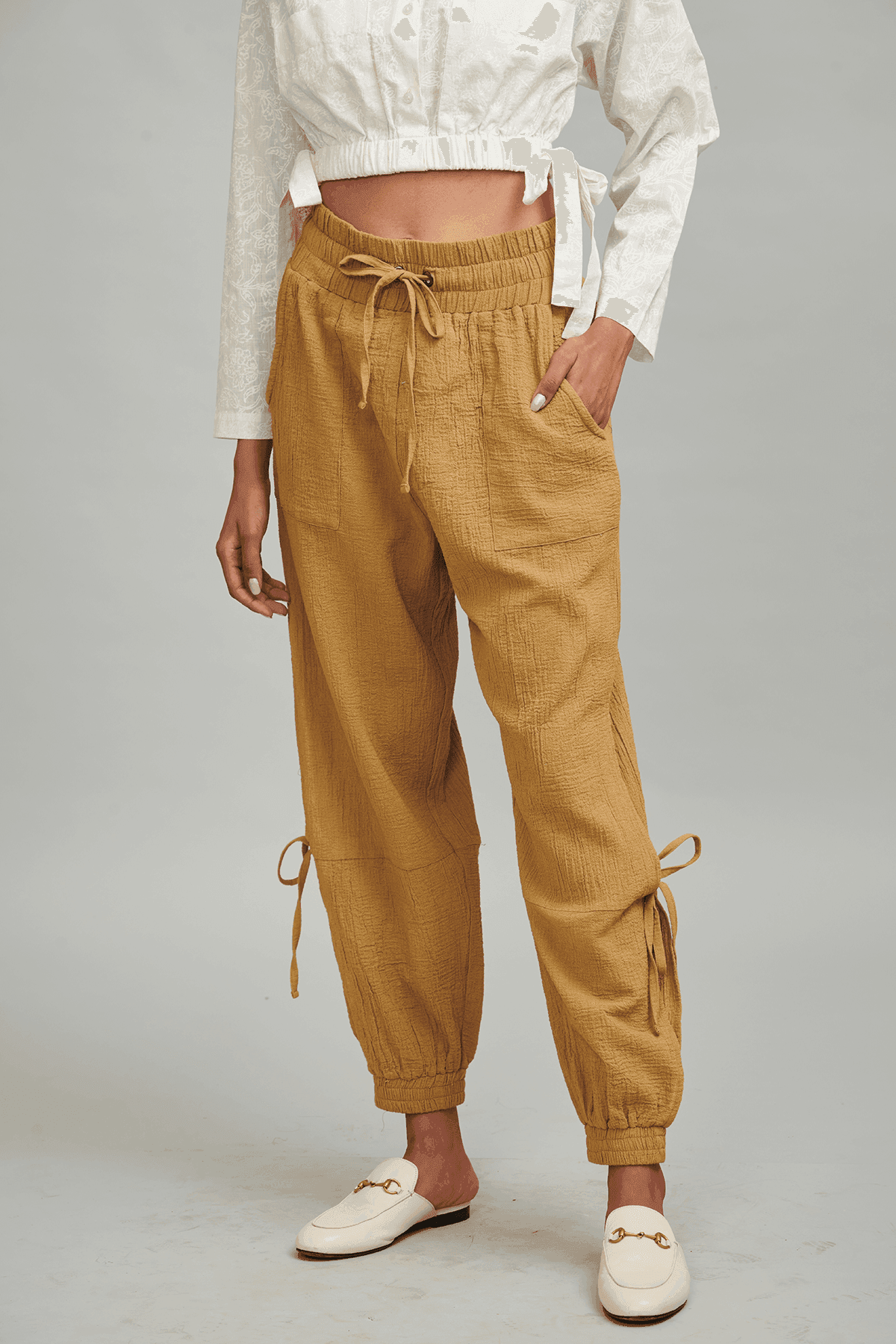 CRINKLE CUTOUT JOGGER - dash and dot