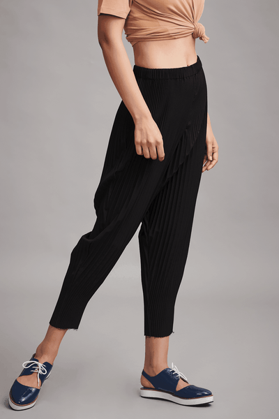 IRREGULAR PLEAT DRUM PANT - dash and dot