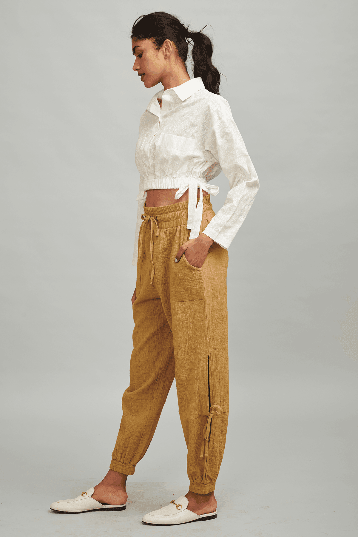 CRINKLE CUTOUT JOGGER - dash and dot