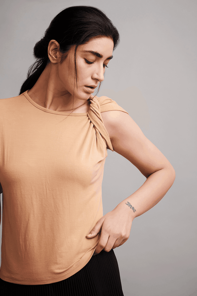 WITH A TWIST TEE - dash and dot