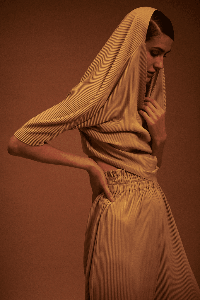 PLEAT DOLMAN TOP - dash and dot dash and dot