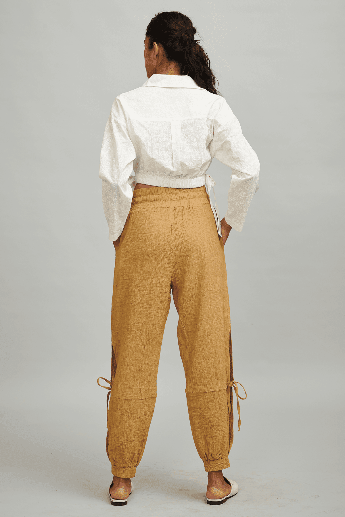 CRINKLE CUTOUT JOGGER - dash and dot