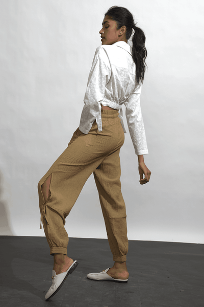 CRINKLE CUTOUT JOGGER - dash and dot