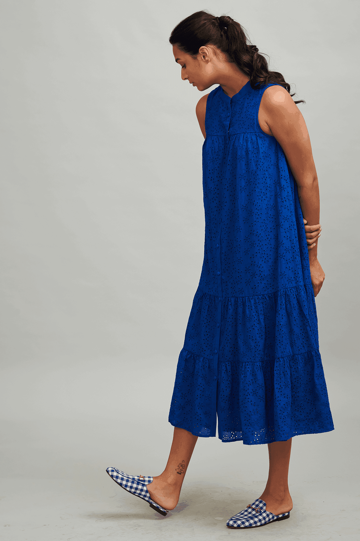 CUTWORK EMBROIDERY MIDI - dash and dot