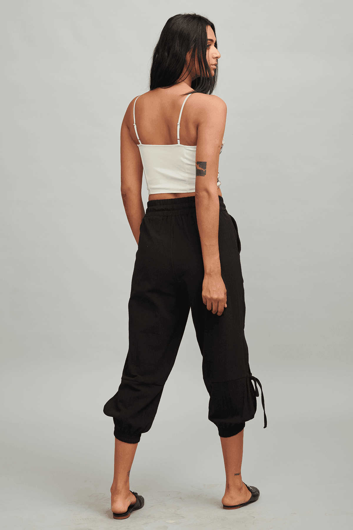 CRINKLE CUTOUT JOGGER - dash and dot