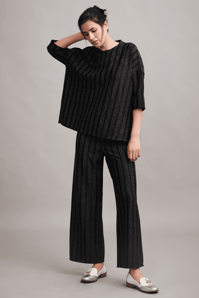 STRIPE KNIT SET - dash and dot dash and dot