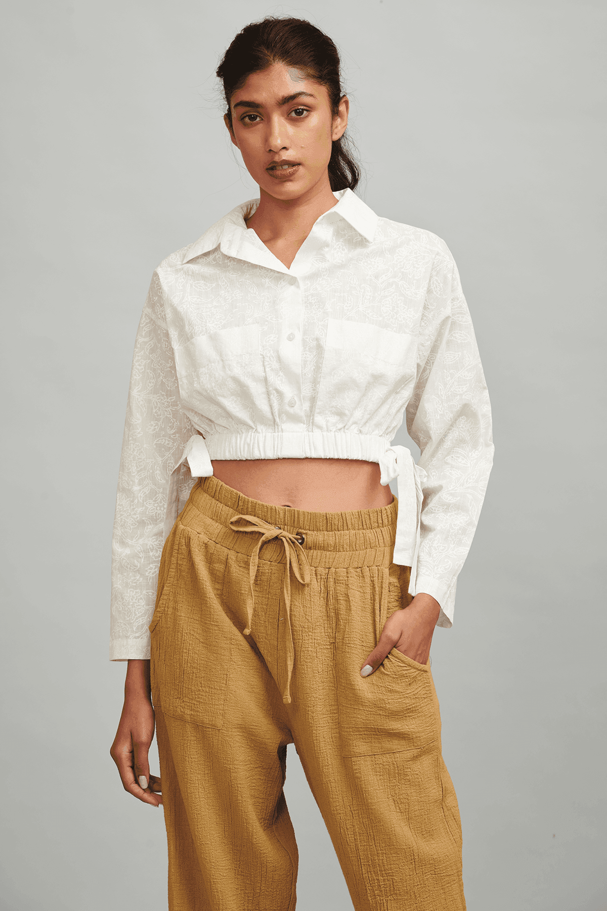 ALL WHITE CROP SHIRT - dash and dot