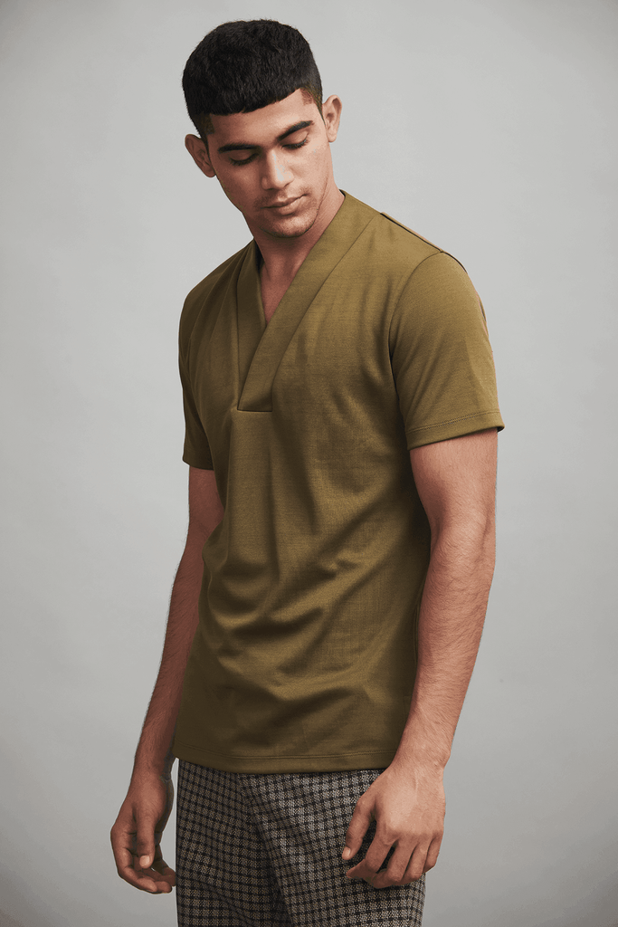 OVERLAP V POLO - dash and dot dash and dot