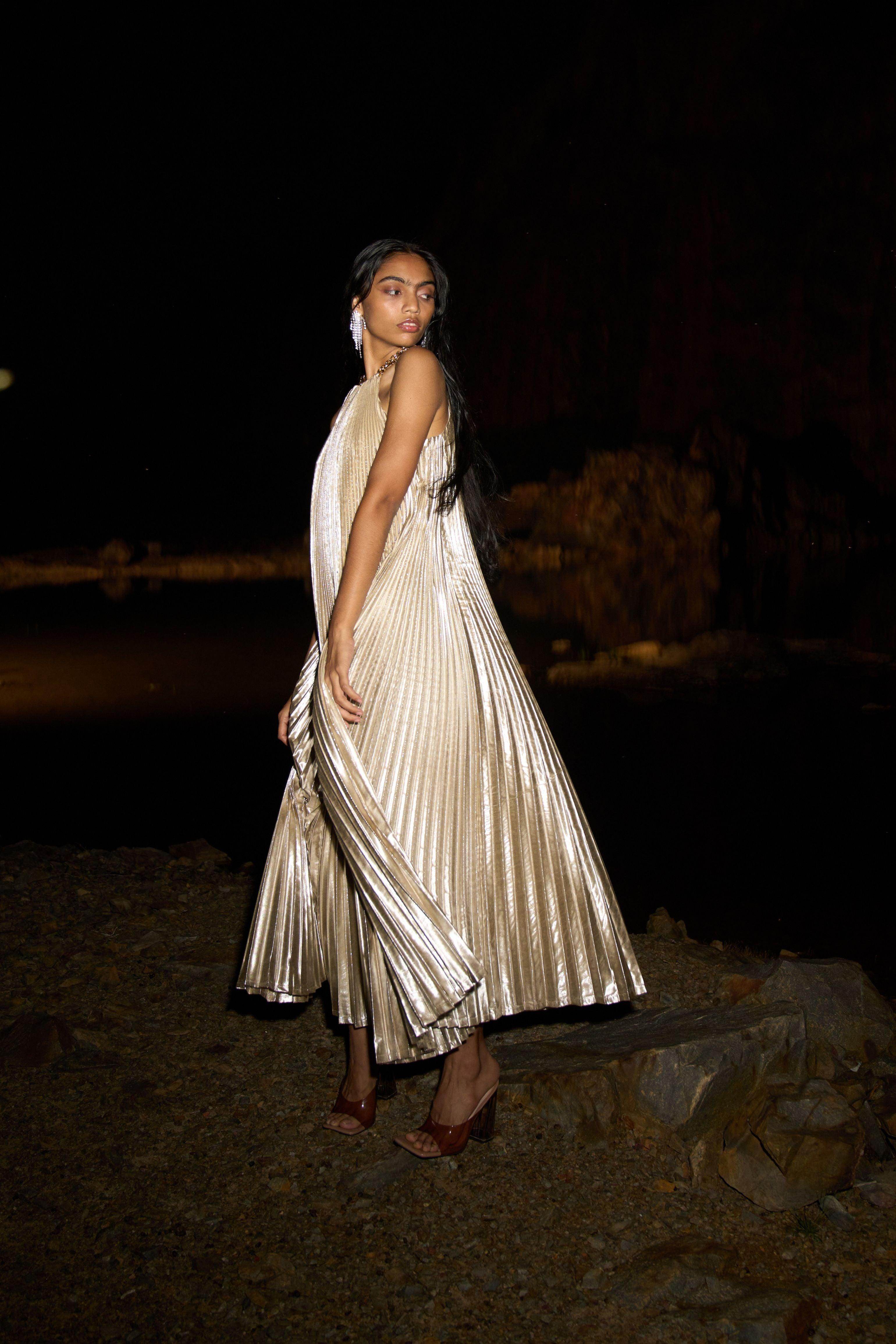 Dash and Dot - LAM PLEATED MAXI | Online Store dash and dot Dash and Dot - LAM PLEATED MAXI | Online Store dash and dot