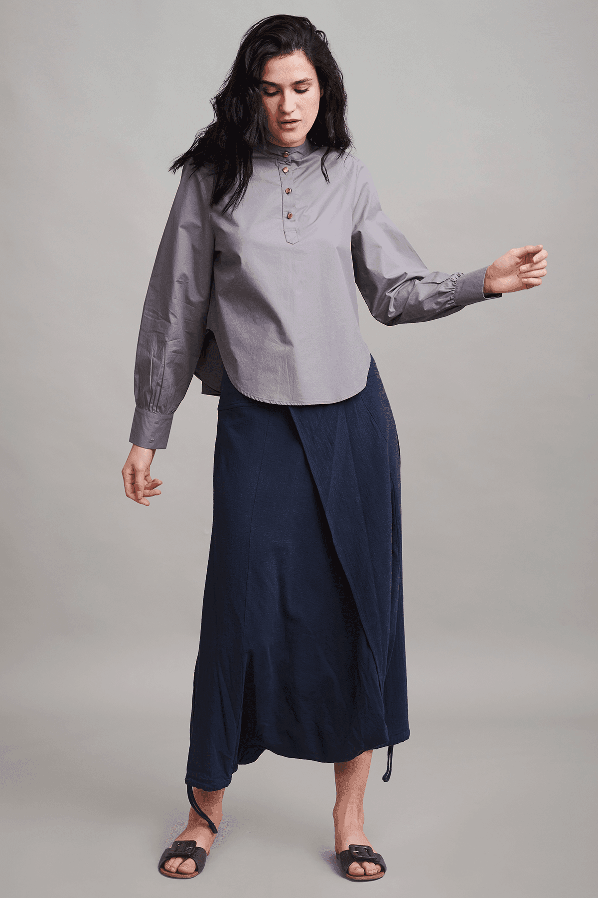 CURVED HEM SHIRT - dash and dot