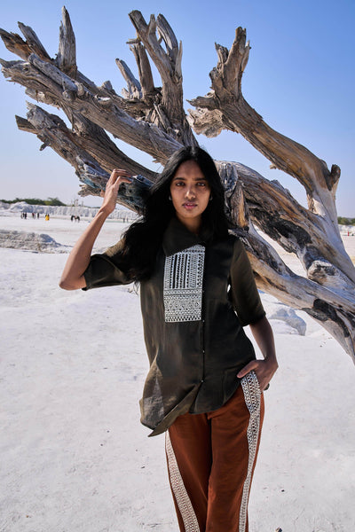 GOTA BIB TOP - dash and dot