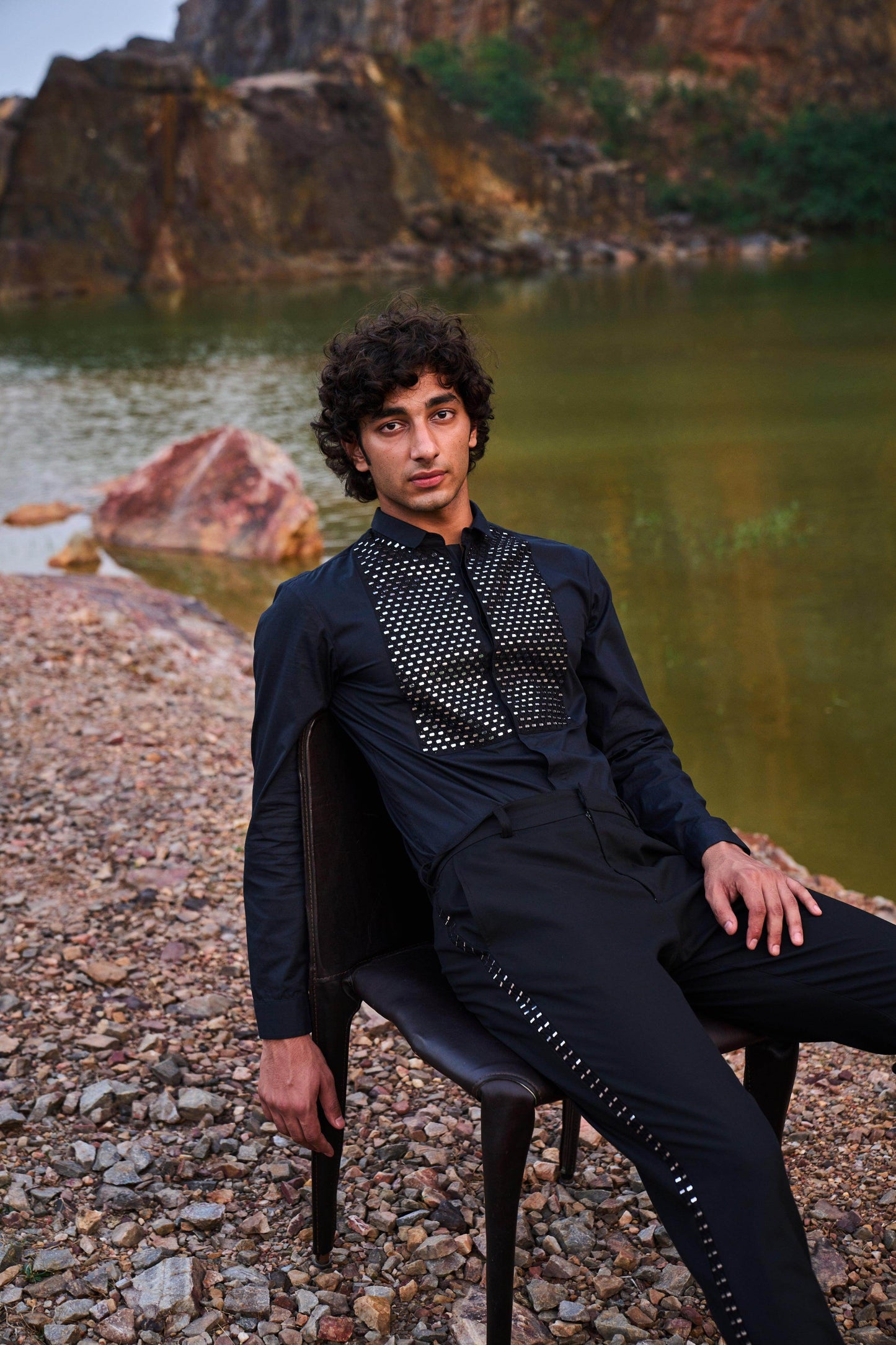 MIRROR EMBROIDERED STRIPE PANT - dash and dot