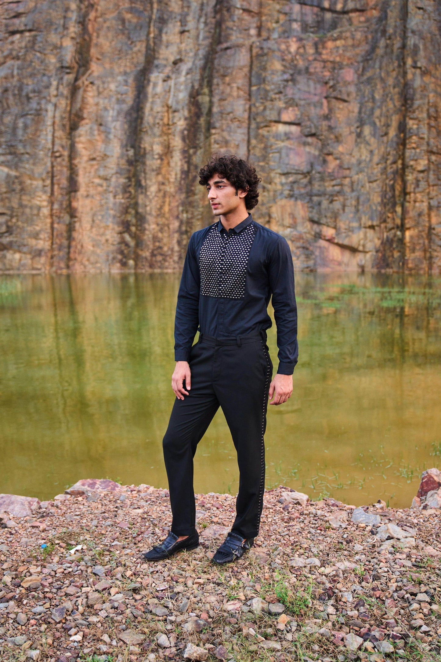 MIRROR EMBROIDERED BIB SHIRT - dash and dot