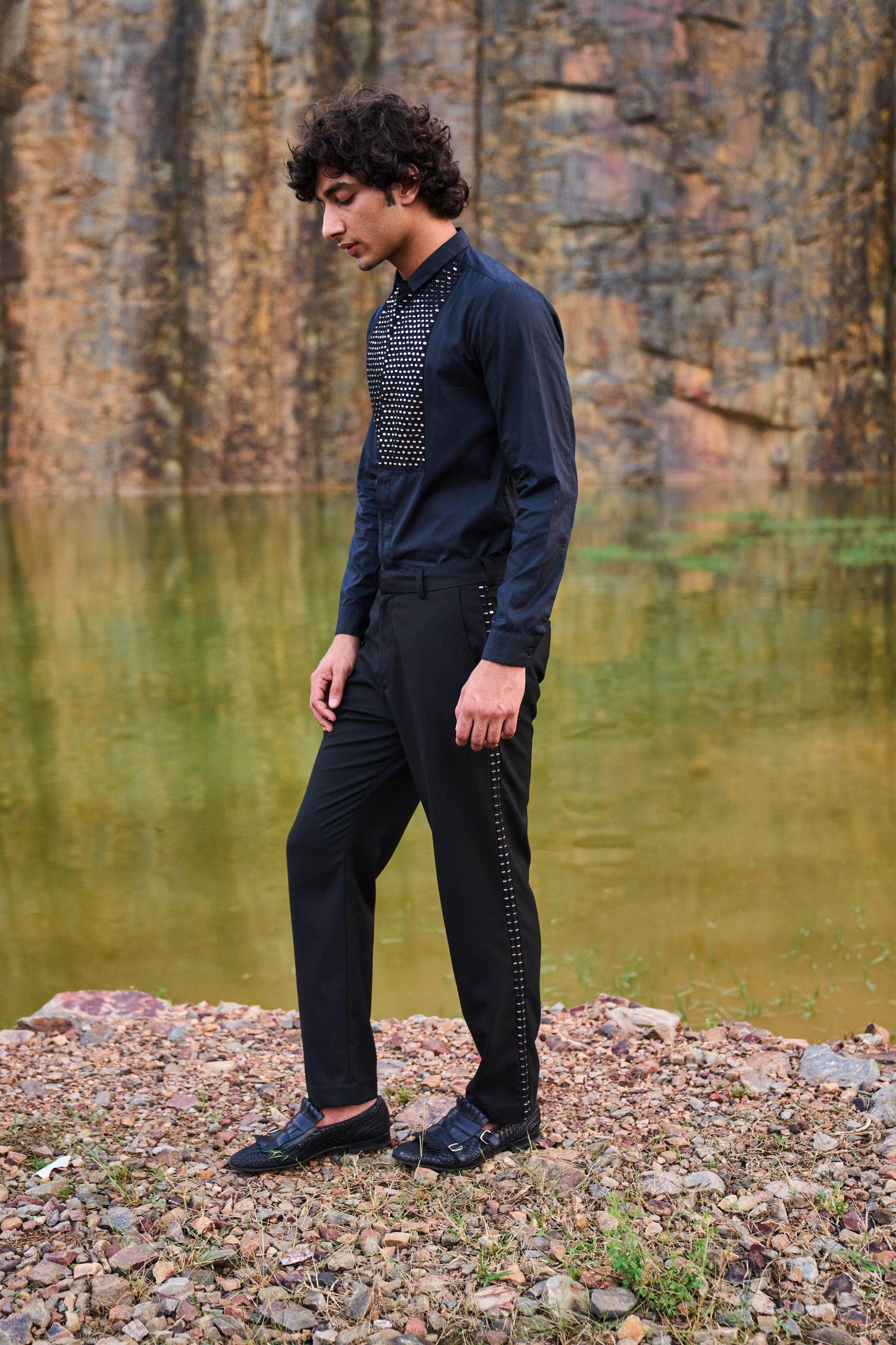 MIRROR EMBROIDERED BIB SHIRT - dash and dot