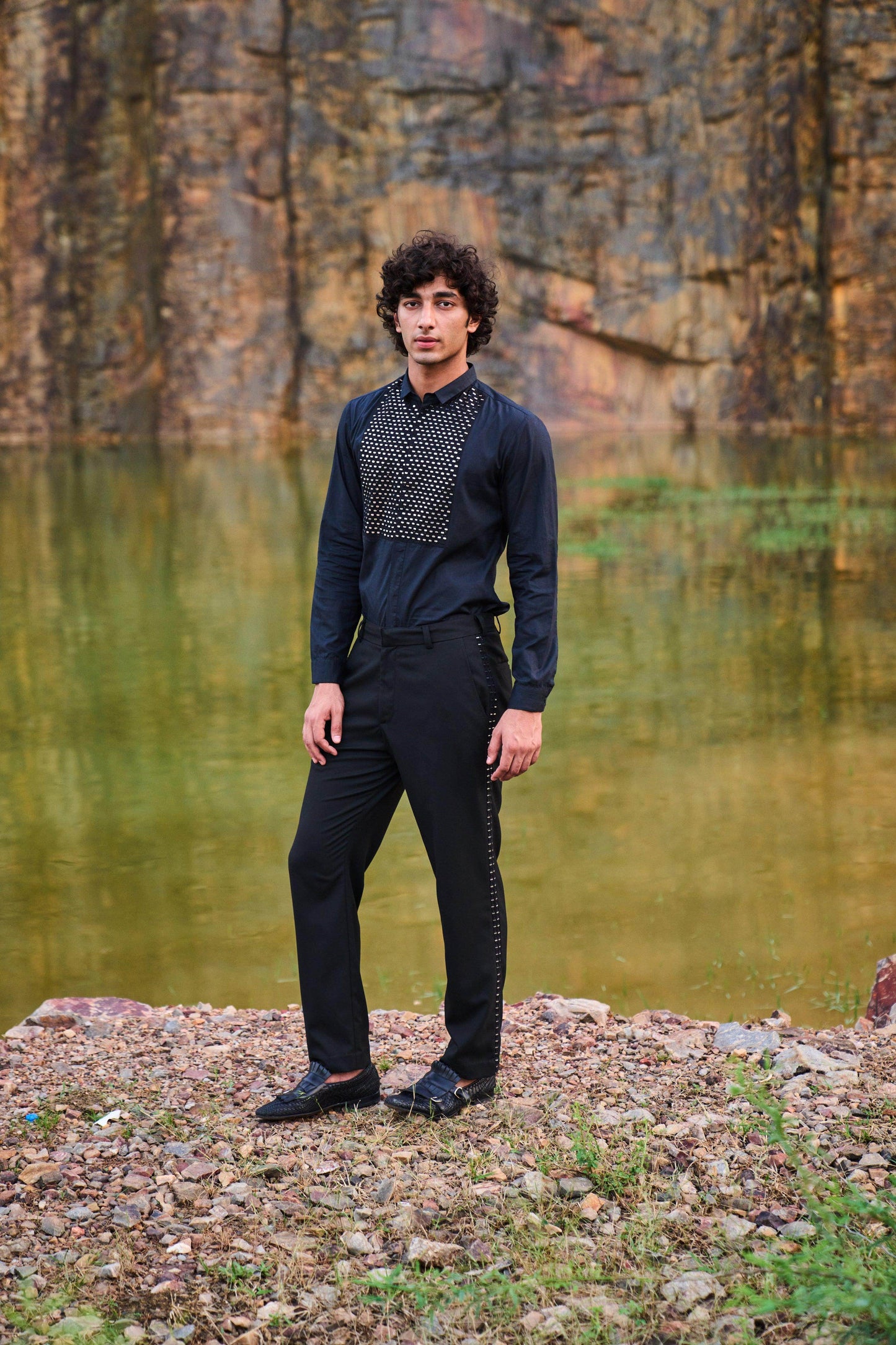 MIRROR EMBROIDERED STRIPE PANT - dash and dot