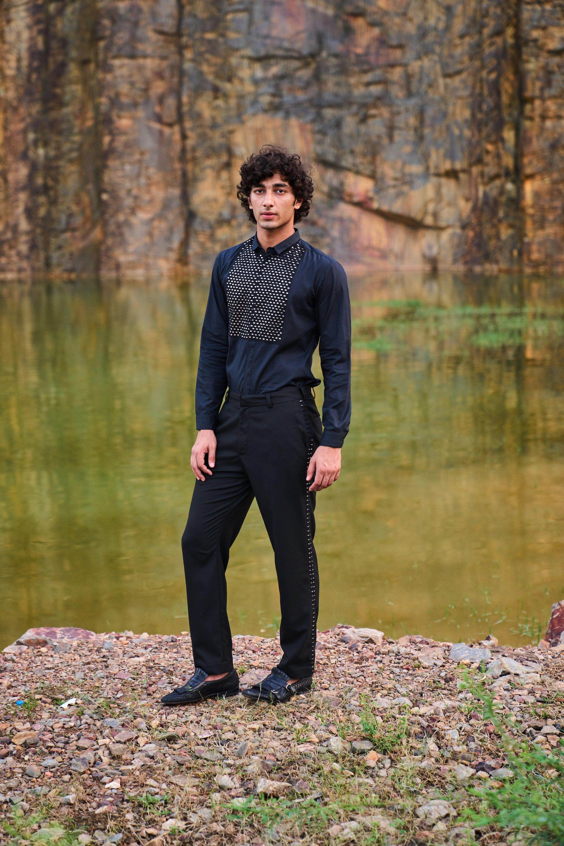 MIRROR EMBROIDERED STRIPE PANT - dash and dot