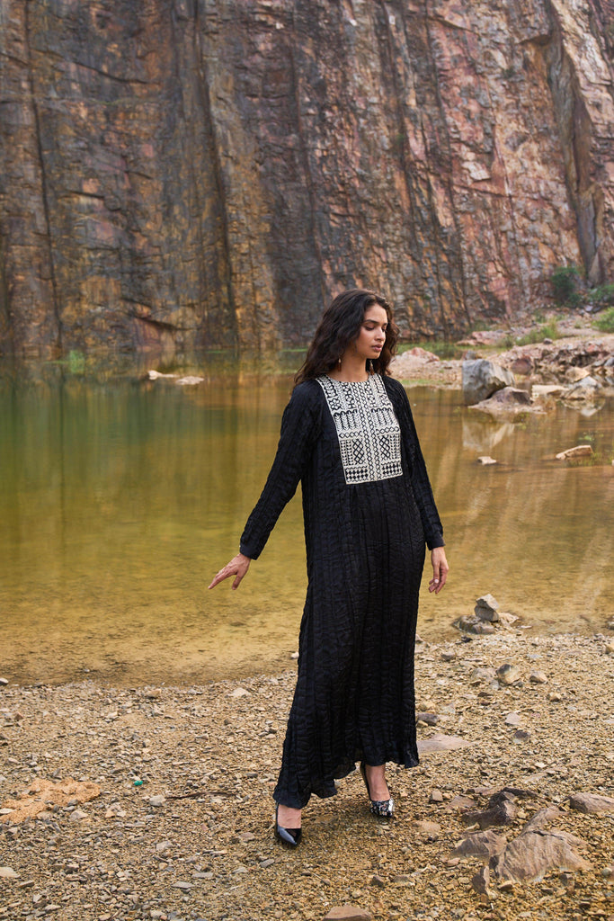 CRUSHED GOTA MAXI - dash and dot dash and dot