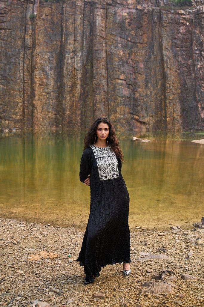 CRUSHED GOTA MAXI - dash and dot dash and dot